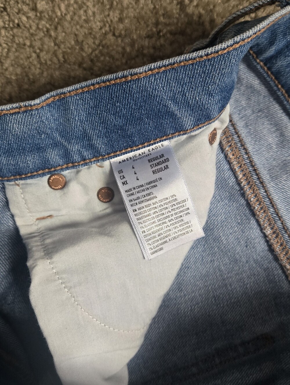 AE Ripped Baggy Jeans - Picture 2 of 4